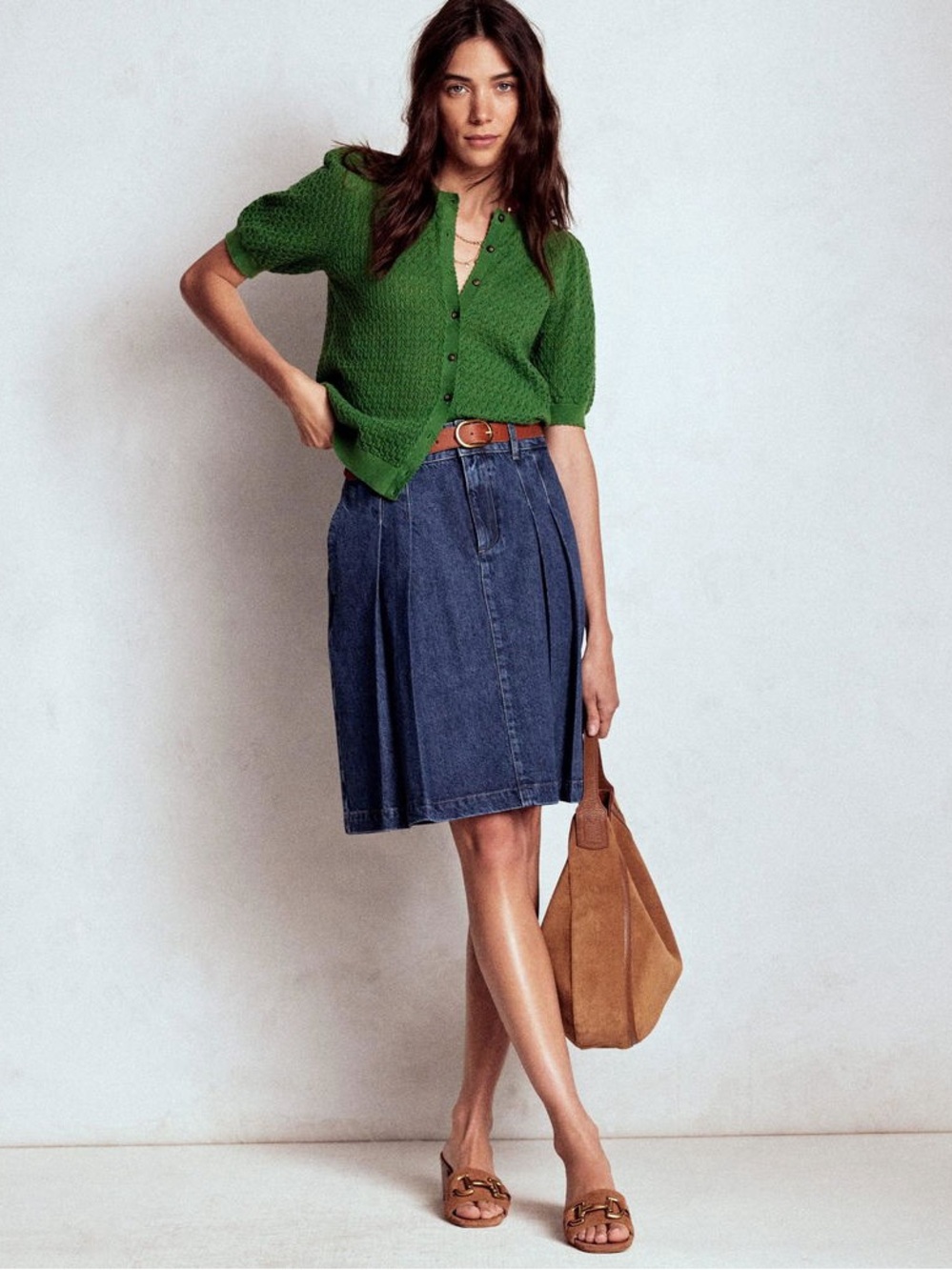 Boden Pleated Denim Skirt
- NWOT Sz 6R